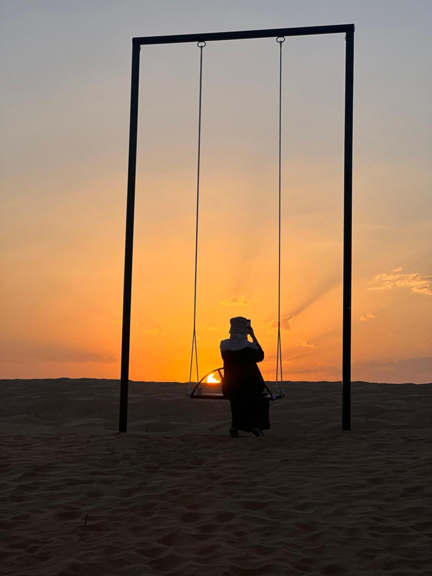 Shāhiq Crescent Desert Private Camp מראה חיצוני תמונה