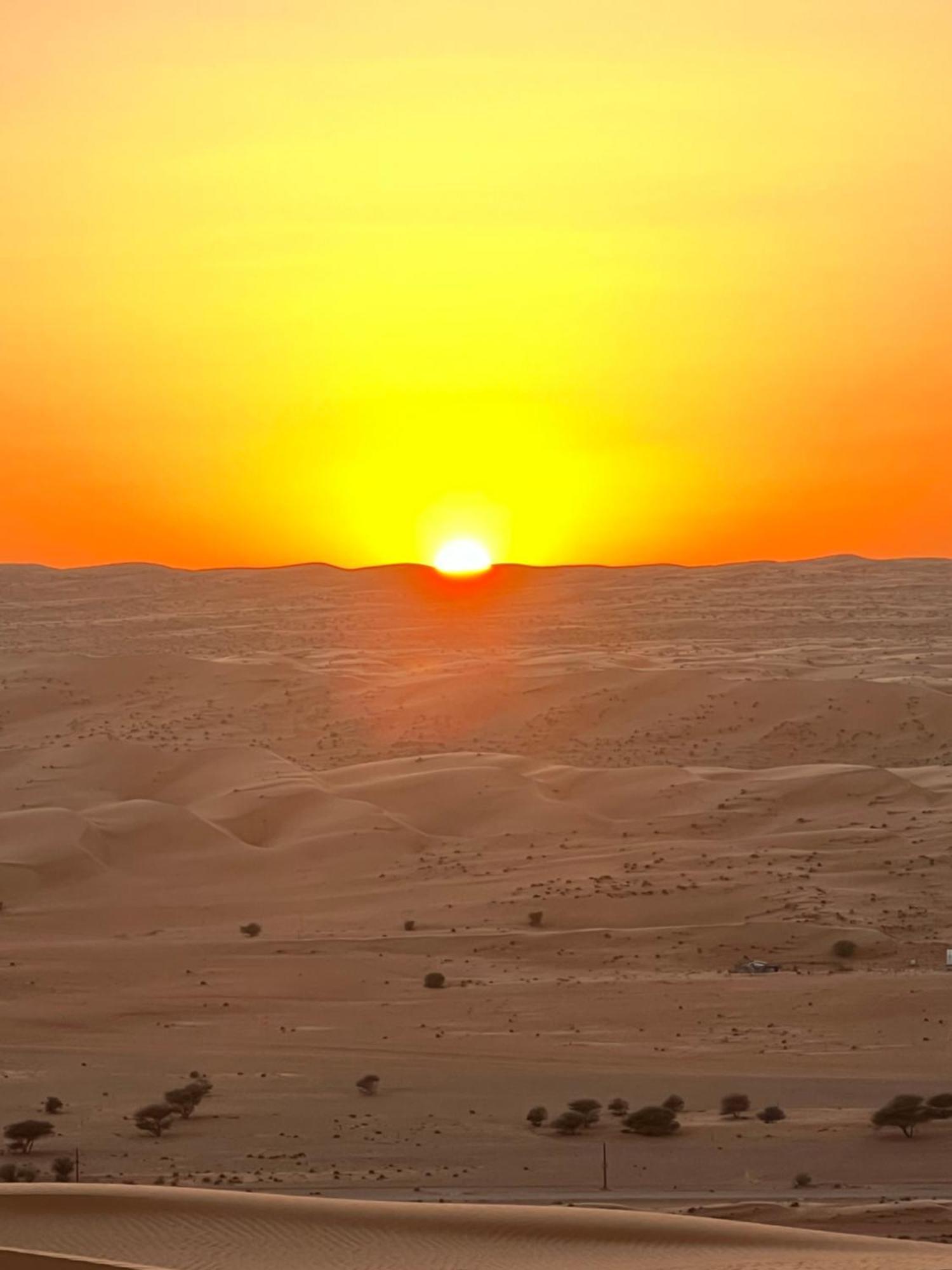 Shāhiq Crescent Desert Private Camp מראה חיצוני תמונה